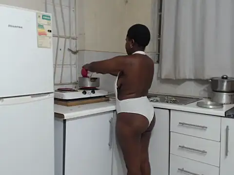 Snapshot of SWEETSEXYBARBIE chatting on November 2025 06:07:02 PM SWEETSEXYBARBIE online show from November 2025 06:07:02 PM