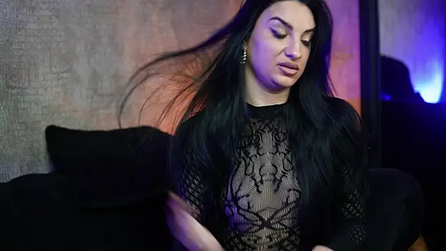 Snapshot of BikiJo chatting on December 2025 07:53:02 PM BikiJo online show from December 2025 07:53:02 PM