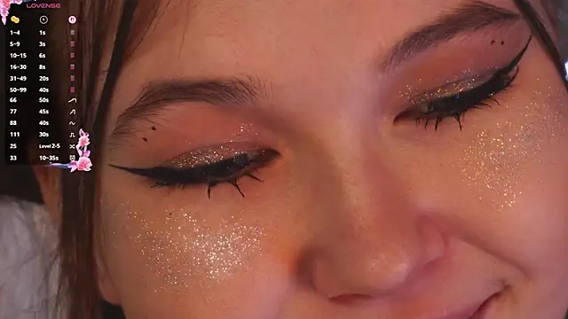 Snapshot of cheeky_cherry_ chatting on November 2025 03:12:02 PM cheeky cherry online show from November 2025 03:12:02 PM