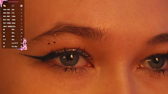 Snapshot of cheeky_cherry_ chatting on December 2025 03:10:01 PM cheeky cherry online show from December 2025 03:10:01 PM