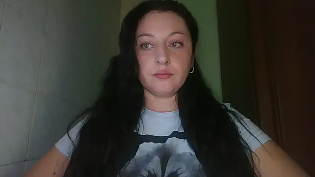 Snapshot of MelinaAx chatting on November 2025 08:19:01 PM MelinaAx online show from November 2025 08:19:01 PM