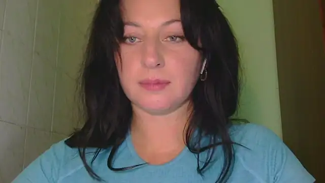 Snapshot of MelinaAx chatting on November 2025 09:50:01 PM MelinaAx online show from November 2025 09:50:01 PM