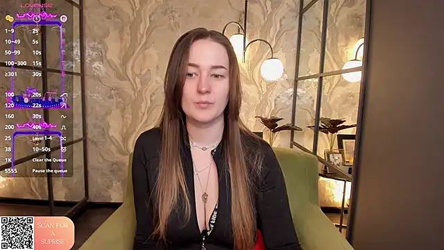 Snapshot of EmmaBloomm chatting on May 2026 11:34:01 PM EmmaBloomm online show from May 2026 11:34:01 PM