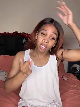 Snapshot of Weendolyn_ chatting on December 2025 11:31:02 PM Weendolyn online show from December 2025 11:31:02 PM