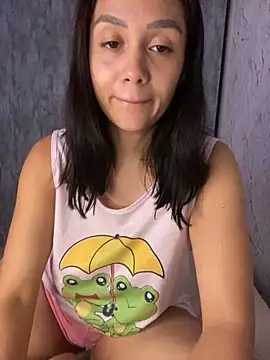 carolsapequinha online show from November 2025 05:39:01 PM