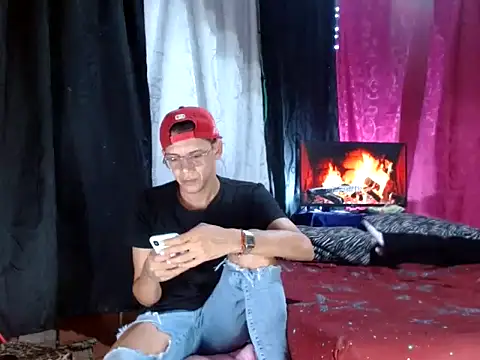 Snapshot of FANTASYBOYS11 chatting on November 2025 12:08:02 AM FANTASYBOYS11 online show from November 2025 12:08:02 AM