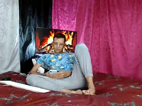 Snapshot of FANTASYBOYS11 chatting on November 2025 09:15:01 AM FANTASYBOYS11 online show from November 2025 09:15:01 AM