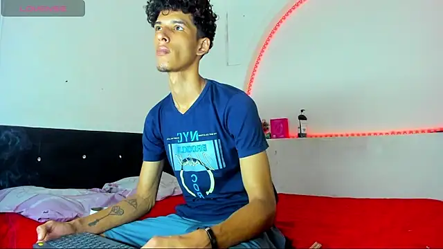 Snapshot of kaiborman00 chatting on March 2026 03:03:02 AM kaiborman00 online show from March 2026 03:03:02 AM