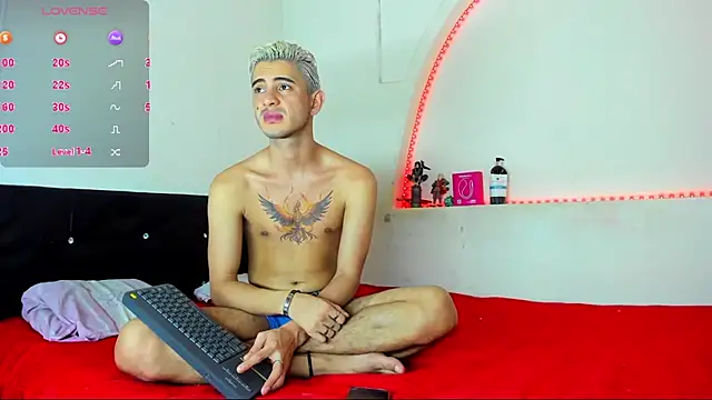 Snapshot of kaiborman00 chatting on March 2026 03:03:02 AM kaiborman00 online show from March 2026 03:03:02 AM