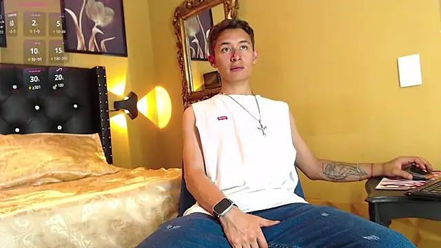 Snapshot of Angell01_ chatting on November 2025 08:08:02 PM Angell01 online show from November 2025 08:08:02 PM