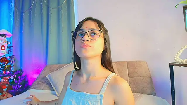 Snapshot of lizzy_kane chatting on December 2025 08:04:02 PM lizzy kane online show from December 2025 08:04:02 PM