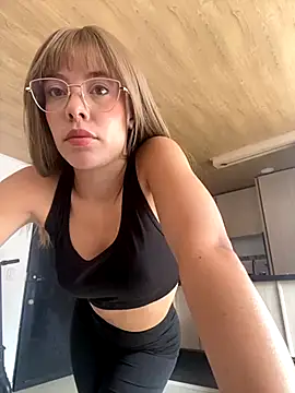 Snapshot of Abbiejohnson chatting on December 2025 04:34:02 PM Abbiejohnson online show from December 2025 04:34:02 PM