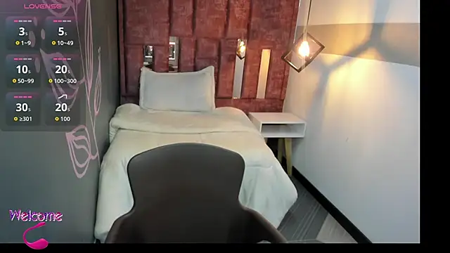 Snapshot of Mellany_Bleak__ chatting on December 2025 11:48:01 AM Mellany Bleak online show from December 2025 11:48:01 AM