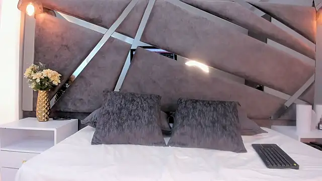 Snapshot of Sammy_Gomez_ chatting on November 2025 07:59:02 PM Sammy Gomez online show from November 2025 07:59:02 PM