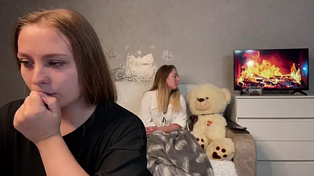 Seylune online show from November 2025 04:27:01 AM