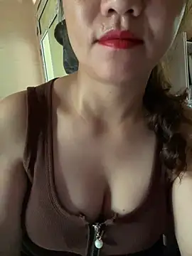 Snapshot of Diana-sexyy chatting on April 2026 03:44:01 AM Diana-sexyy online show from April 2026 03:44:01 AM