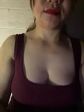 Snapshot of Diana-sexyy chatting on May 2026 09:27:01 PM Diana-sexyy online show from May 2026 09:27:01 PM