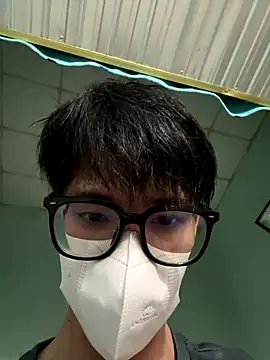 Snapshot of MEFUN- chatting on November 2025 06:06:02 PM MEFUN- online show from November 2025 06:06:02 PM