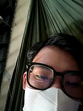 Snapshot of MEFUN- chatting on November 2025 07:53:01 AM MEFUN- online show from November 2025 07:53:01 AM