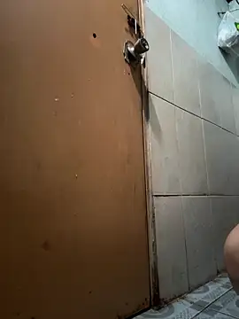 Snapshot of MEFUN- chatting on December 2025 12:00:02 PM MEFUN- online show from December 2025 12:00:02 PM