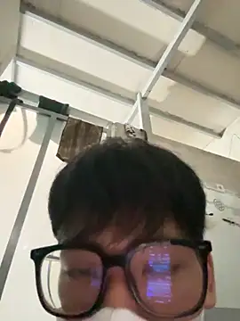 Snapshot of MEFUN- chatting on December 2025 03:19:01 PM MEFUN- online show from December 2025 03:19:01 PM