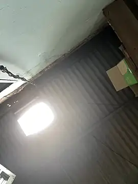 Snapshot of MEFUN- chatting on January 2026 01:00:02 AM MEFUN- online show from January 2026 01:00:02 AM