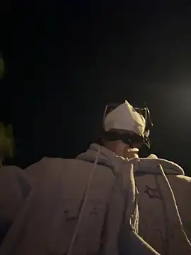 Snapshot of MEFUN- chatting on February 2026 04:16:01 PM MEFUN- online show from February 2026 04:16:01 PM