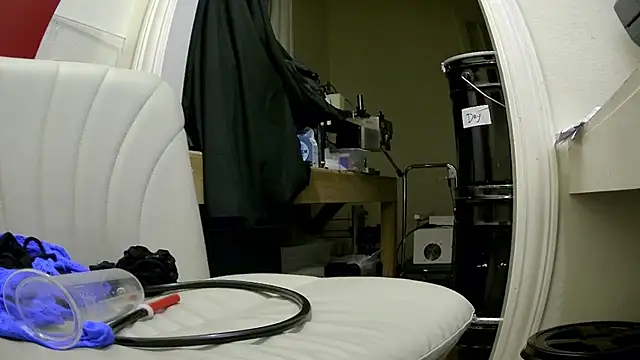 Snapshot of NaZtySar4h chatting on February 2026 06:44:02 AM NaZtySar4h online show from February 2026 06:44:02 AM