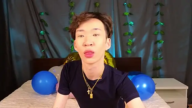 Snapshot of islendtakumi chatting on November 2025 03:07:01 AM islendtakumi online show from November 2025 03:07:01 AM