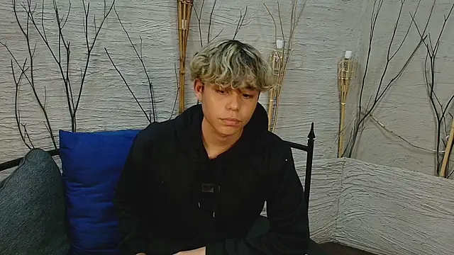 Snapshot of nathan_bell chatting on November 2025 03:34:01 AM nathan bell online show from November 2025 03:34:01 AM