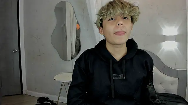 Snapshot of nathan_bell chatting on November 2025 03:31:02 AM nathan bell online show from November 2025 03:31:02 AM