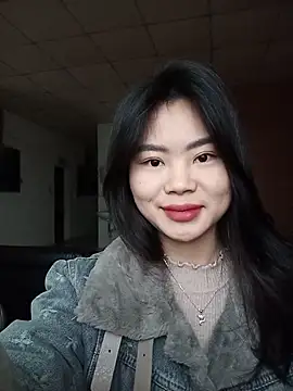 Snapshot of Lynk2x chatting on November 2025 04:56:02 AM Lynk2x online show from November 2025 04:56:02 AM