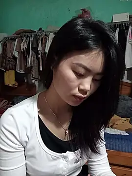 Snapshot of Lynk2x chatting on November 2025 03:18:02 AM Lynk2x online show from November 2025 03:18:02 AM