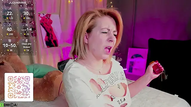 Snapshot of miss_lisaaa chatting on February 2026 02:07:02 AM miss lisaaa online show from February 2026 02:07:02 AM