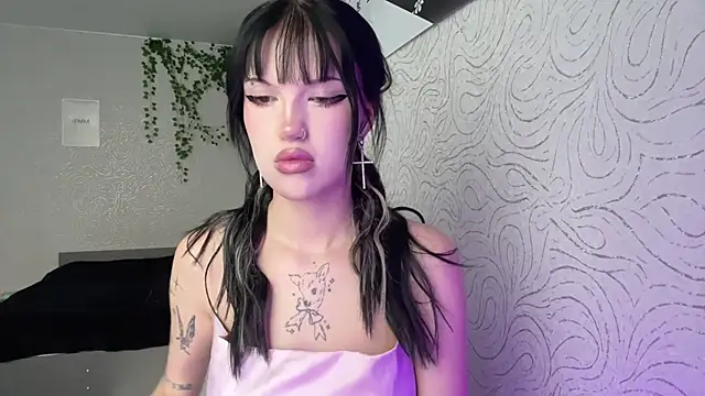 Snapshot of JuliaElse chatting on November 2025 10:17:02 AM JuliaElse online show from November 2025 10:17:02 AM