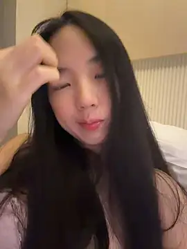 TinyBabe online show from April 2026 02:22:01 PM