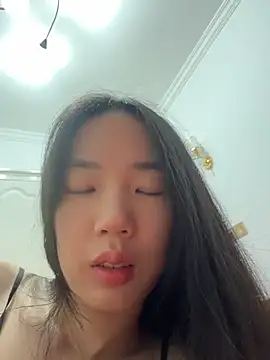 TinyBabe online show from April 2026 02:48:01 PM