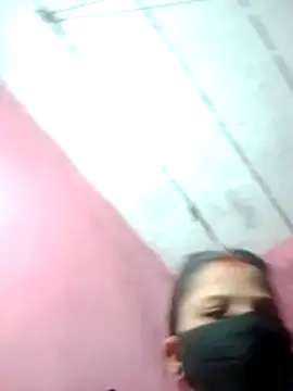 Snapshot of Bigg_bhabi chatting on November 2025 10:32:01 PM Bigg bhabi online show from November 2025 10:32:01 PM