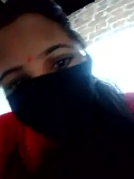 Snapshot of Bigg_bhabi chatting on December 2025 11:54:01 PM Bigg bhabi online show from December 2025 11:54:01 PM