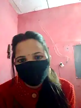 Snapshot of Bigg_bhabi chatting on December 2025 11:43:02 PM Bigg bhabi online show from December 2025 11:43:02 PM