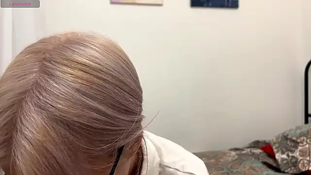 Snapshot of RekaNoWay chatting on November 2025 11:47:01 AM RekaNoWay online show from November 2025 11:47:01 AM