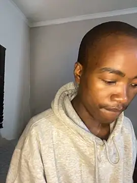 Snapshot of Boytoy_BigD chatting on November 2025 07:03:02 AM Boytoy BigD online show from November 2025 07:03:02 AM