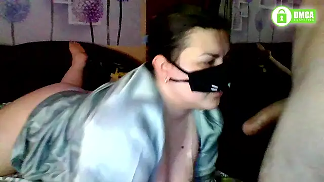 Snapshot of honey_sweet_couple chatting on January 2026 03:50:01 PM honey sweet couple online show from January 2026 03:50:01 PM