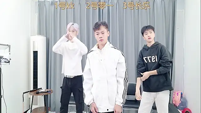 QYBOYS 003 online show from November 2025 04:33:02 AM