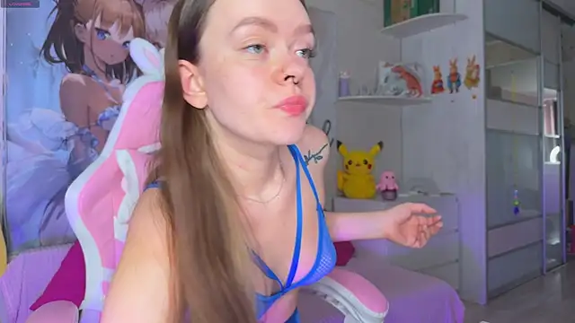 CheekySashaCharm online show from April 2026 06:22:02 AM