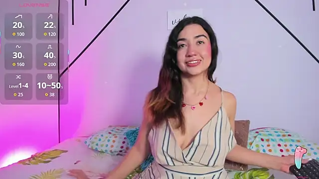 Snapshot of VictoriaRouge_ chatting on November 2025 01:22:01 PM VictoriaRouge online show from November 2025 01:22:01 PM