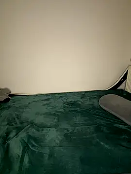 Snapshot of mysami420 chatting on December 2025 08:04:01 PM mysami420 online show from December 2025 08:04:01 PM