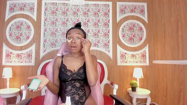 Snapshot of Midnight_Bluee chatting on November 2025 08:00:01 PM Midnight Bluee online show from November 2025 08:00:01 PM