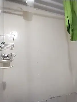 Snapshot of LilyMature_x chatting on December 2025 03:40:02 PM LilyMature x online show from December 2025 03:40:02 PM