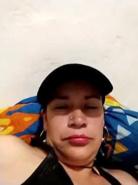 Snapshot of LilyMature_x chatting on December 2025 11:32:02 PM LilyMature x online show from December 2025 11:32:02 PM